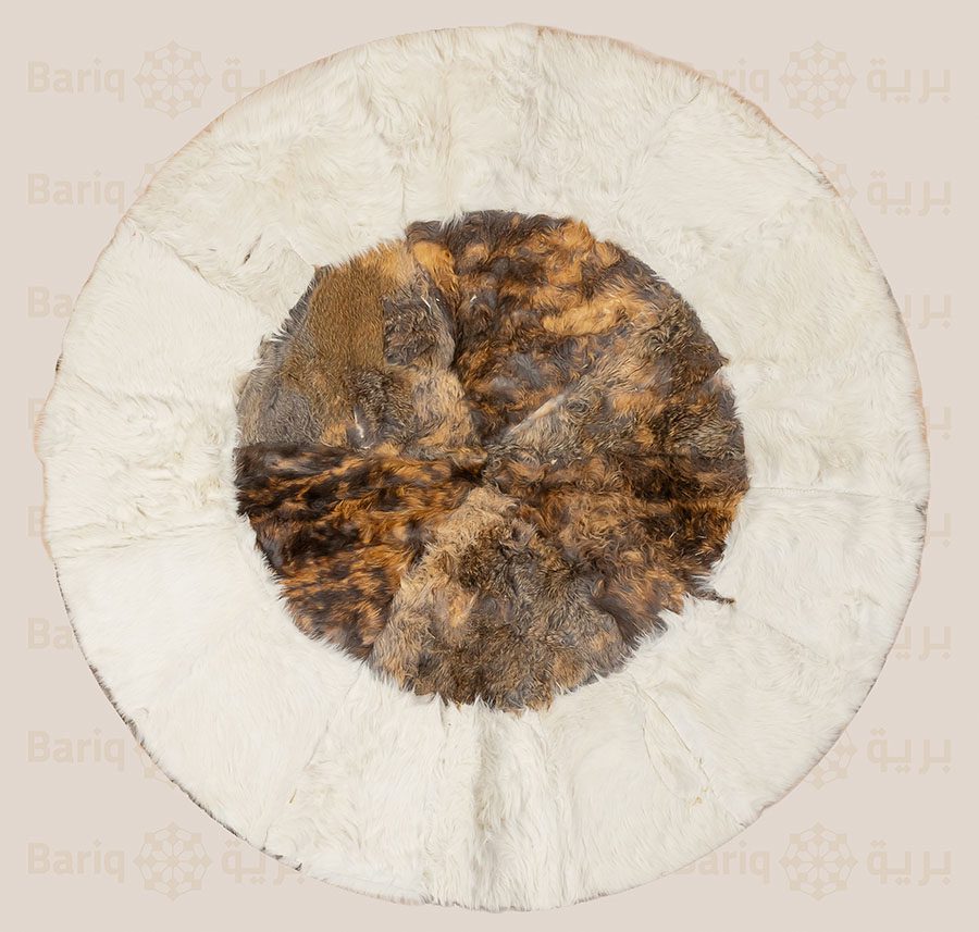 1152 Natural fur rug - Image 1