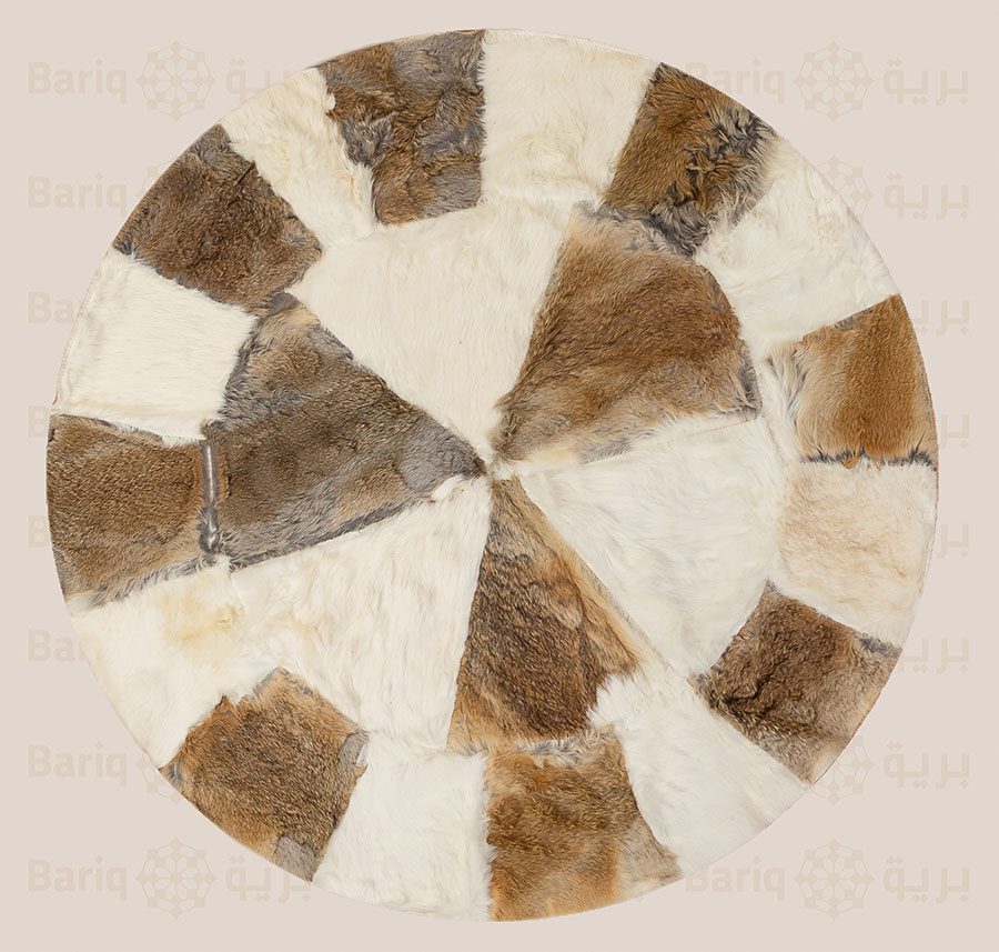 1153 Natural fur rug - Image 1