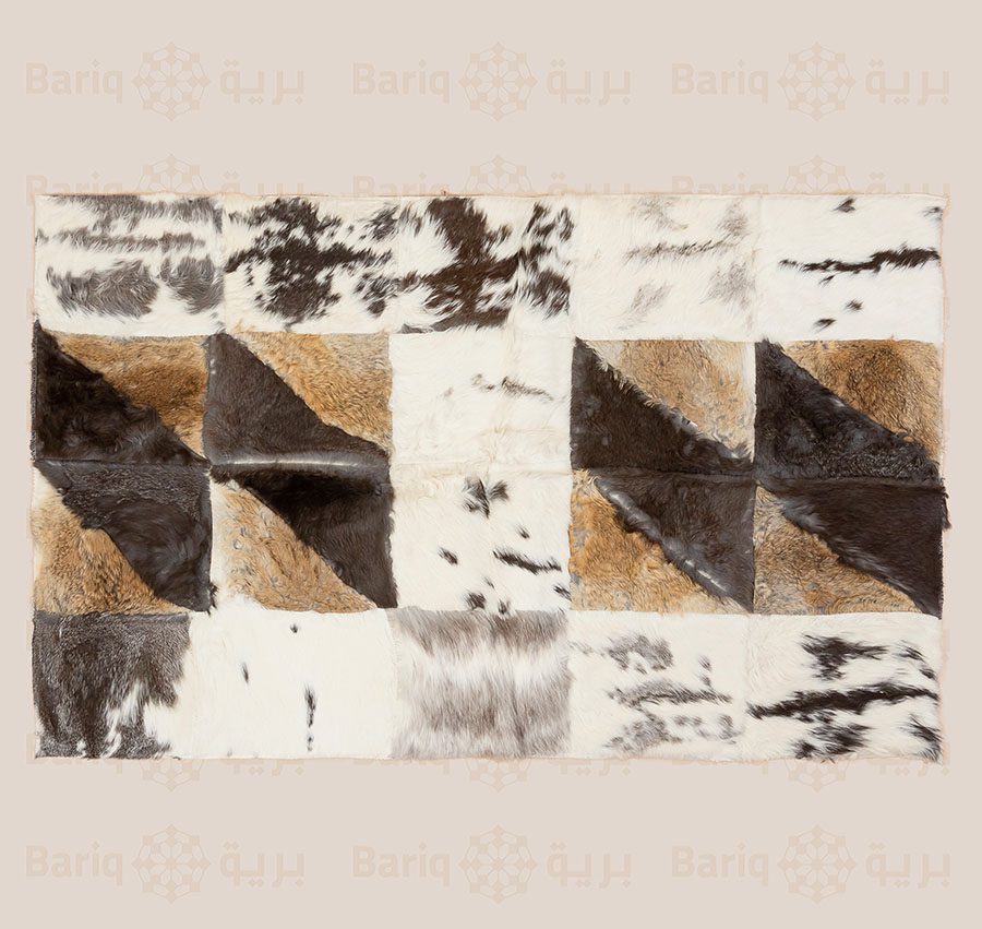 1172 Natural fur rug - Image 1
