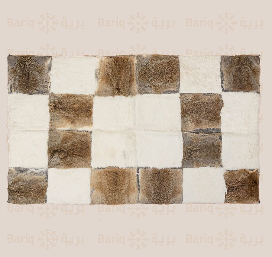 1178 Natural fur rug - Image 1